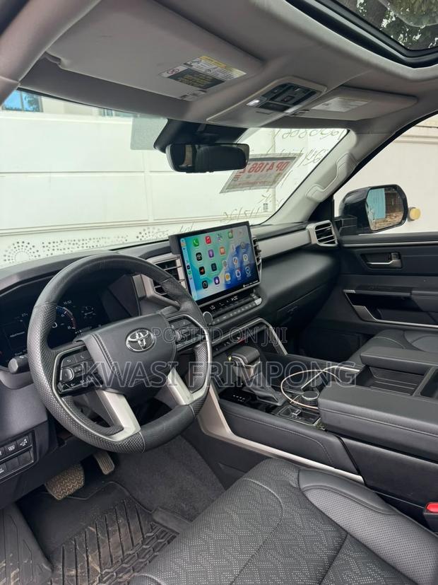 Toyota Tundra Limited CrewMax 6.5' Bed 2024 Silver