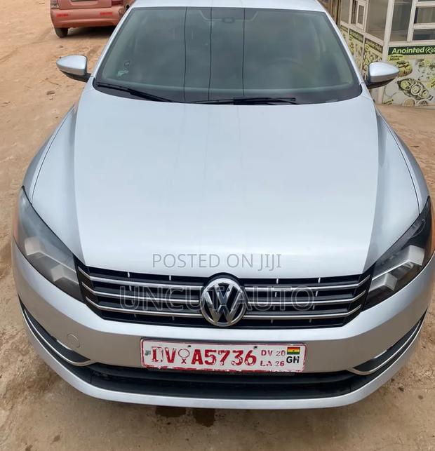 Volkswagen Passat 2015 Silver