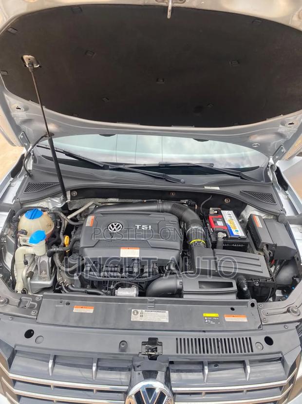 Volkswagen Passat 2015 Silver