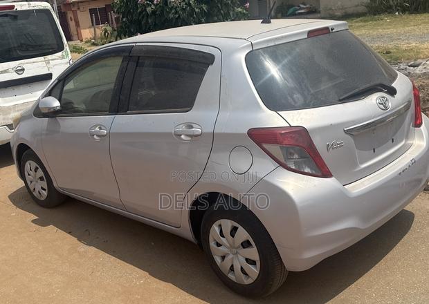 Toyota Vitz 2015 Gray
