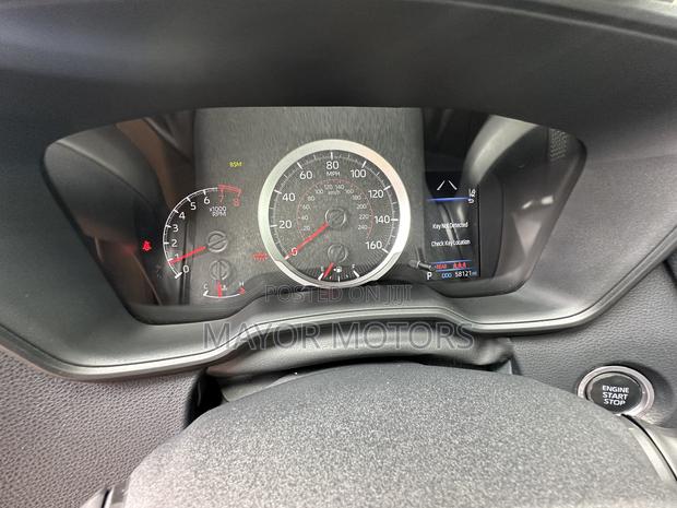 Toyota Corolla SE 2022 Blue