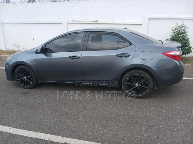 Toyota Corolla S 4dr Sedan (1.8L 4cyl CVT) 2015 Gray