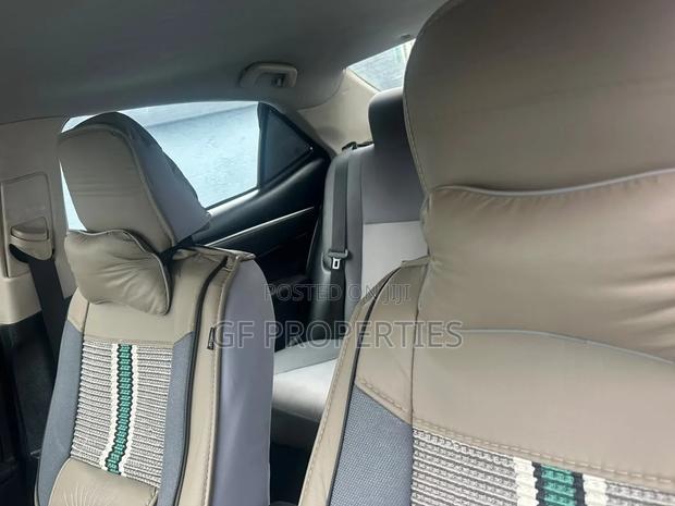 Toyota Corolla 2016 Black