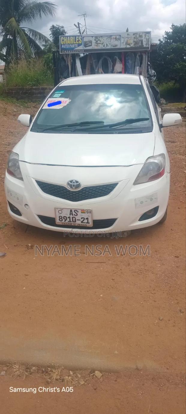 Toyota Belta 2010 White