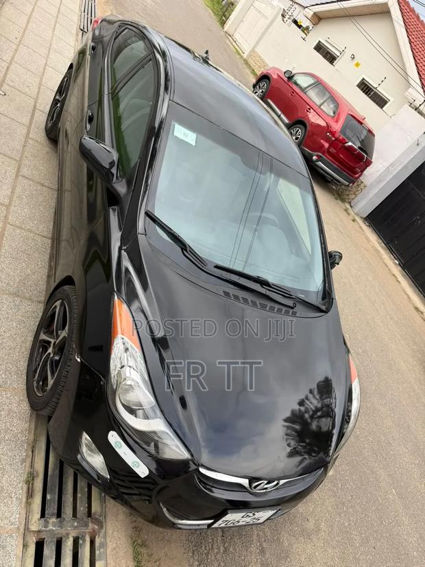 Hyundai Elantra 2013 Black