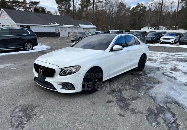 Mercedes-Benz E300 2018 White
