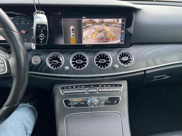 Mercedes-Benz E300 2018 White