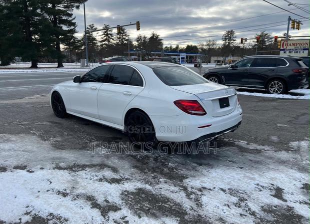 Mercedes-Benz E300 2018 White