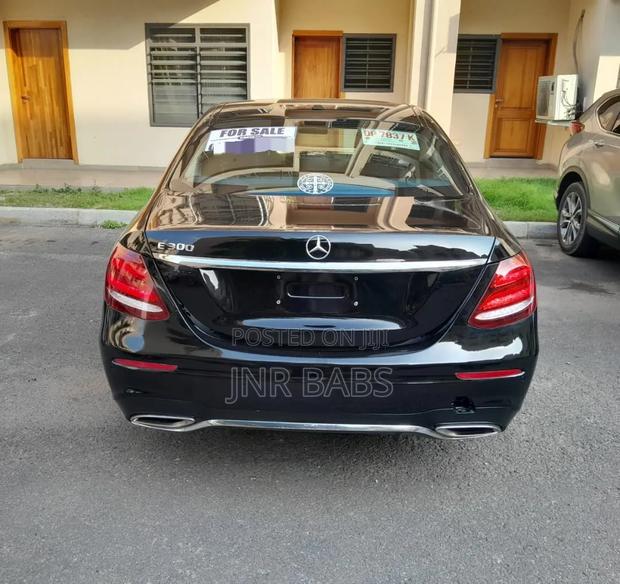 Mercedes-Benz E300 2018 Black