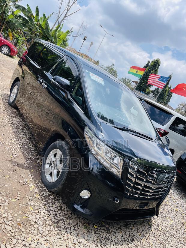 Toyota Alphard 2.4 Petrol AWD 2015 Black