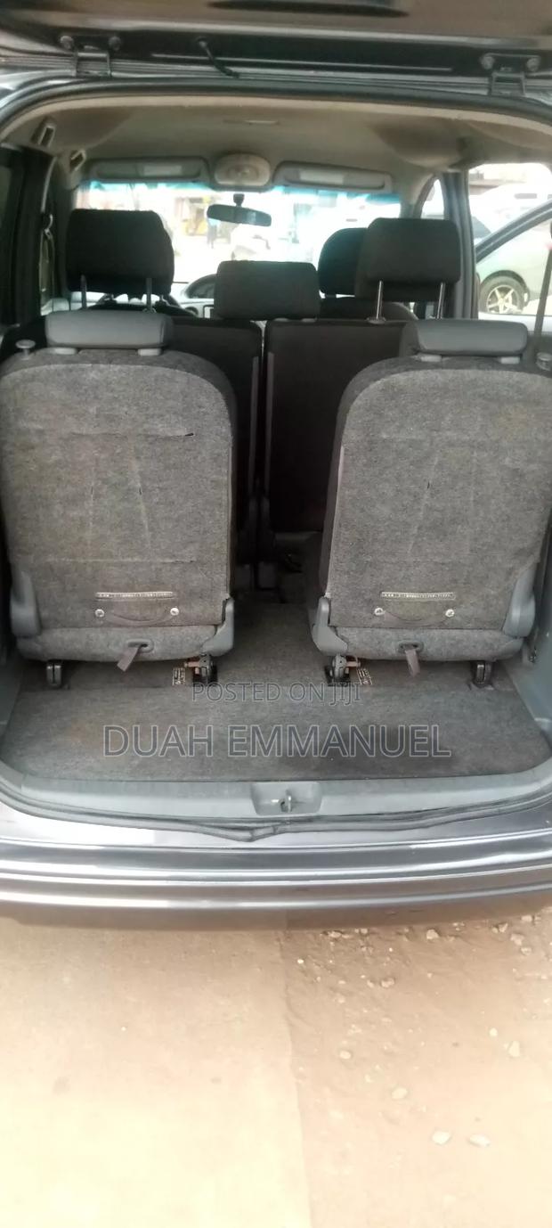 Toyota Sienta 1.5 AWD 2013