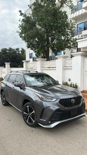 Toyota Highlander XSE 2022 Gray for sale