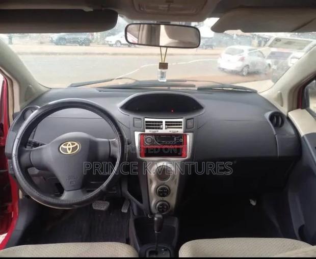 Toyota Yaris 2010 Blue