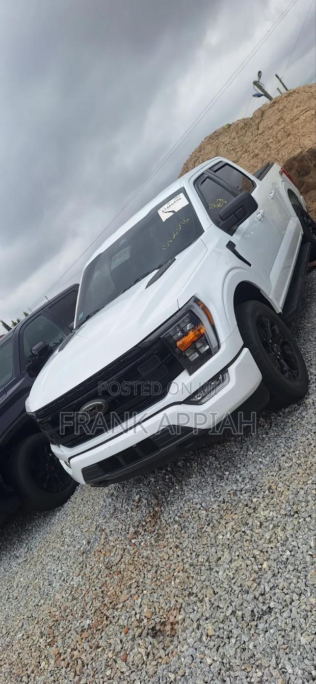 Ford F-150 XLT 2023 White