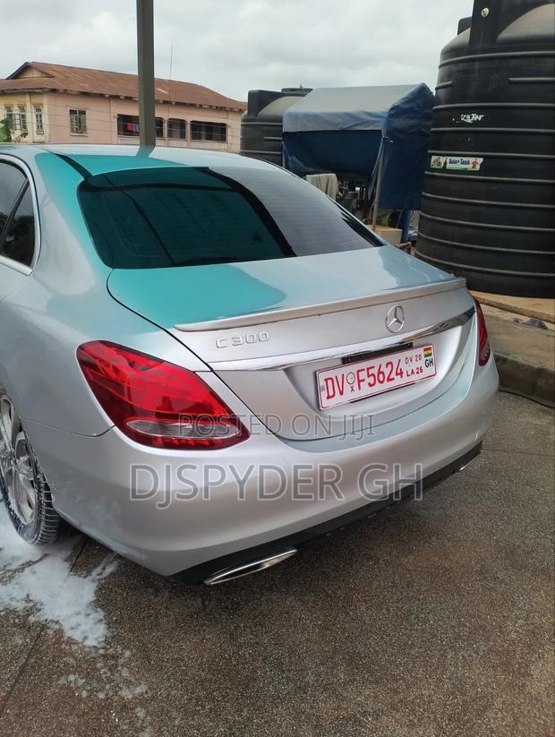 Mercedes-Benz C300 2017 Silver