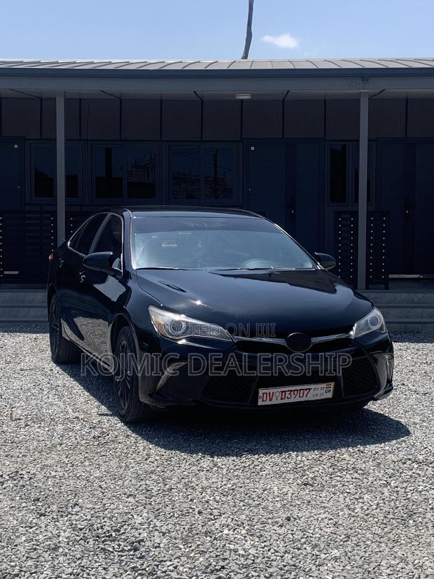 Toyota Camry 2016 Black