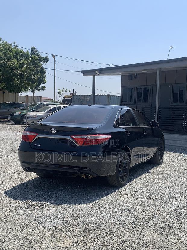 Toyota Camry 2016 Black