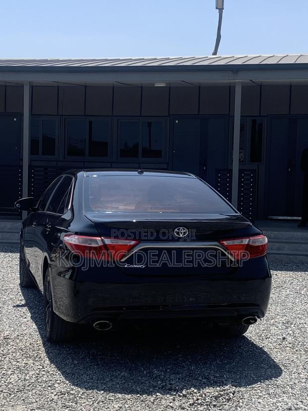 Toyota Camry 2016 Black