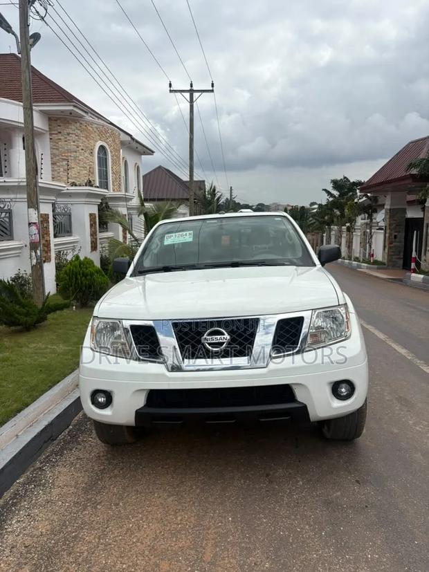 Nissan Frontier 2016 White