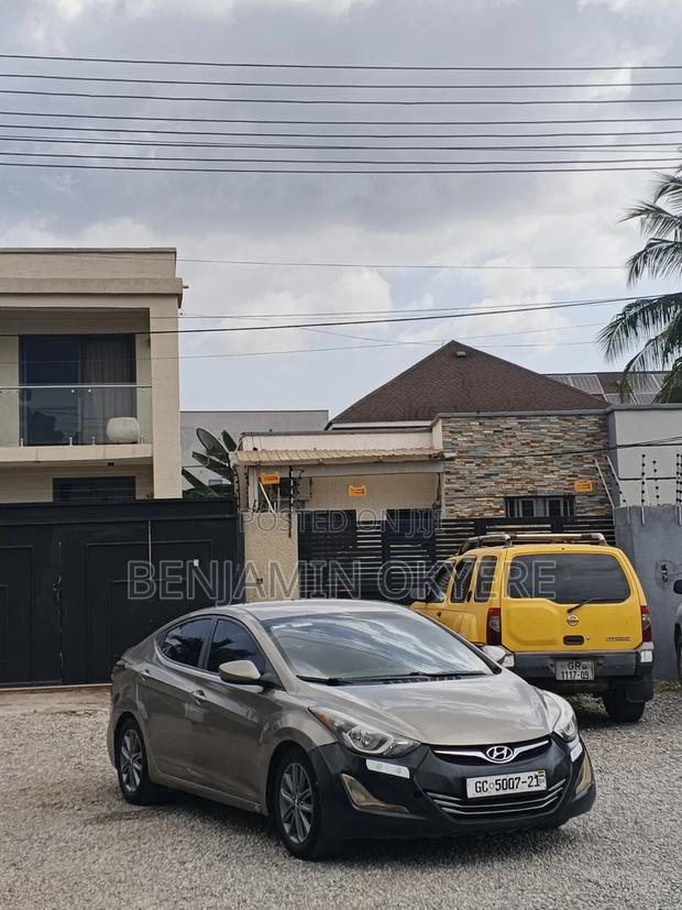 Hyundai Elantra 2014 Brown