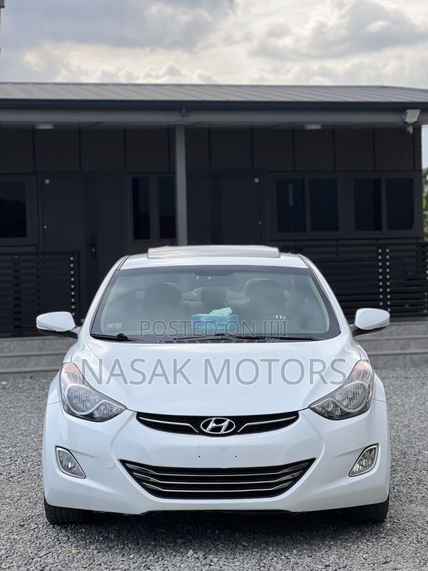 Hyundai Elantra Limited 2012 White