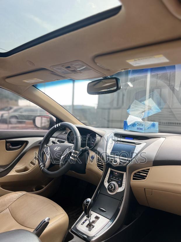 Hyundai Elantra Limited 2012 White