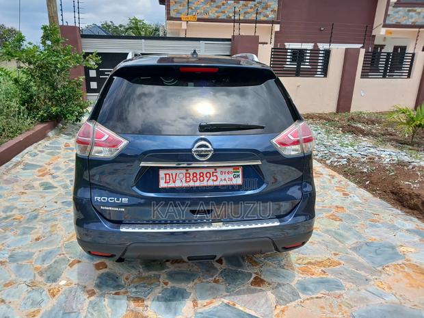 Nissan Rogue SV AWD 2016 Blue