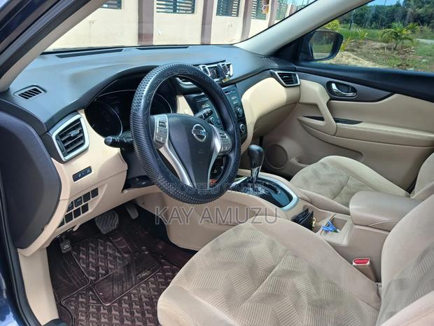 Nissan Rogue SV AWD 2016 Blue