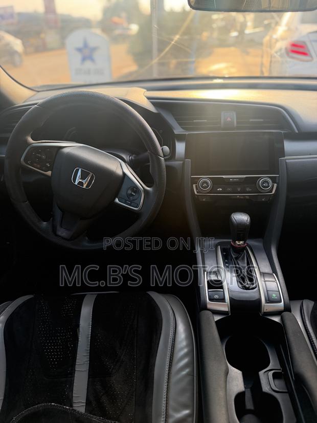 Honda Civic 2017 White