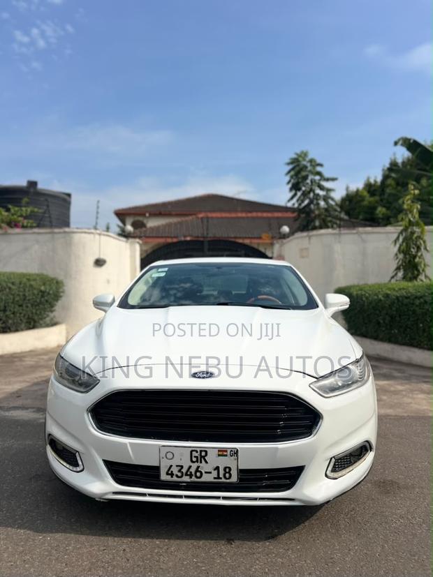 Ford Fusion SE 4dr Sedan (2.5L 4cyl 6A) 2014 White