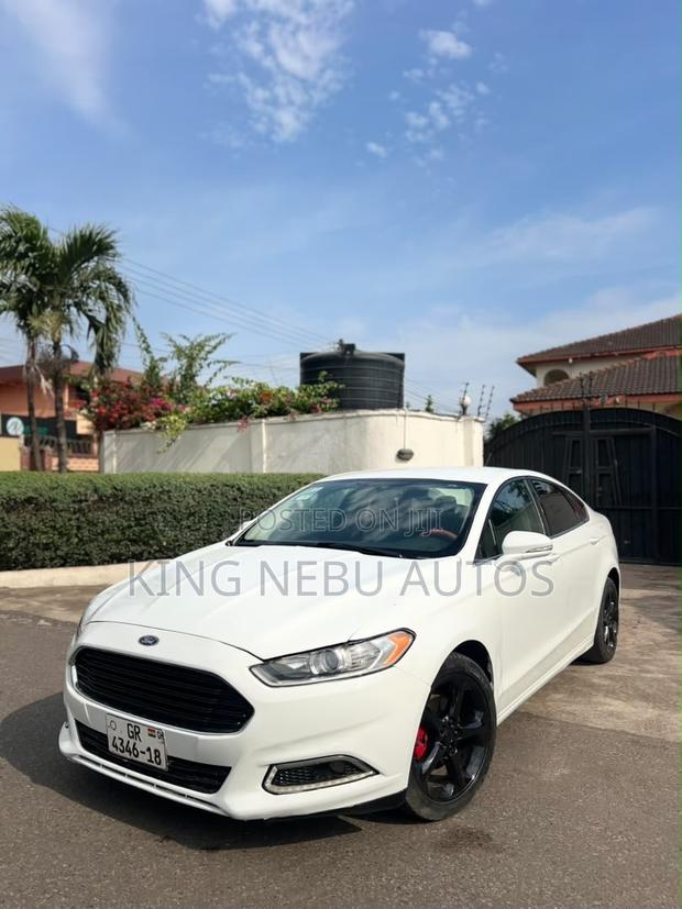 Ford Fusion SE 4dr Sedan (2.5L 4cyl 6A) 2014 White