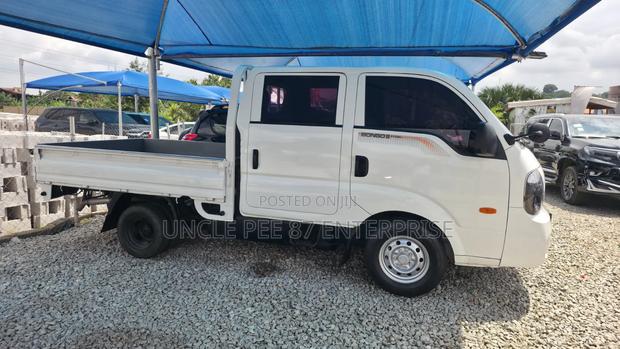 Kia Bongo 2015 White
