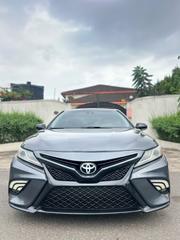 Toyota Camry SE Nightshade FWD 2020 Gray for sale