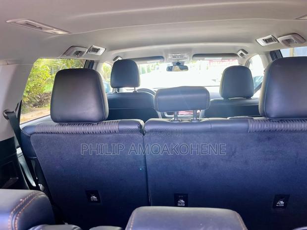Toyota Highlander LE 4x2 V6 (3.5L 6cyl 8A) 2017 Gray