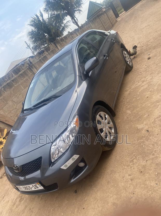 Toyota Corolla LE 4dr Sedan (1.8L 4cyl 4A) 2010 Gray