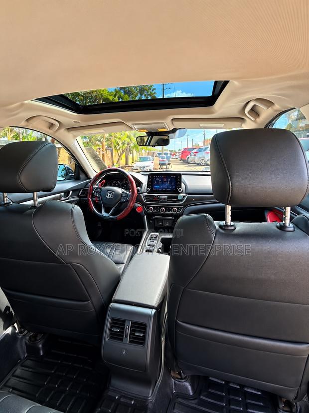 Honda Accord Touring 2.0T 2020 White
