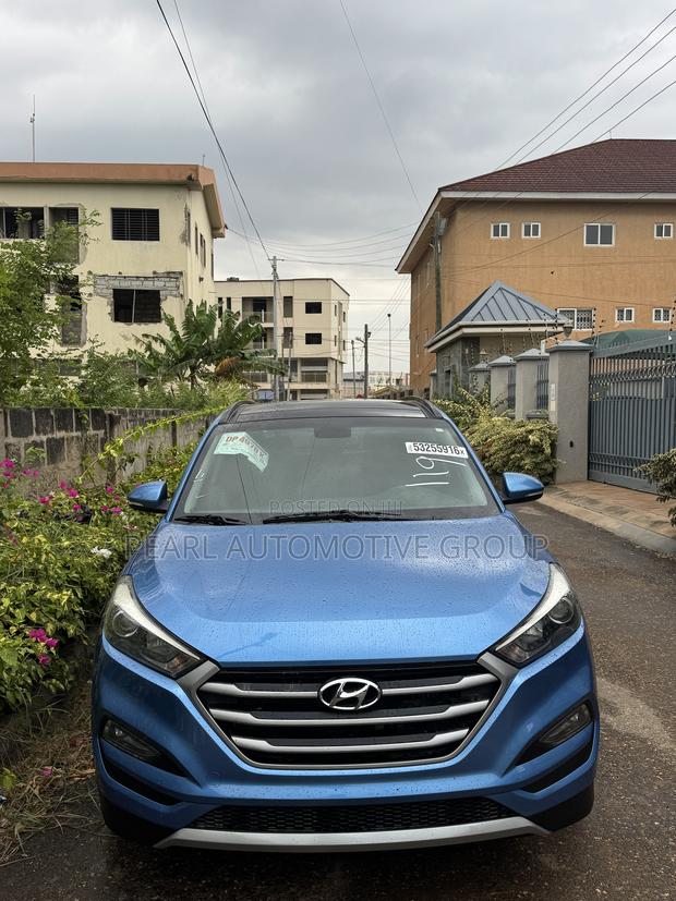 Hyundai Tucson Value FWD 2018 Blue