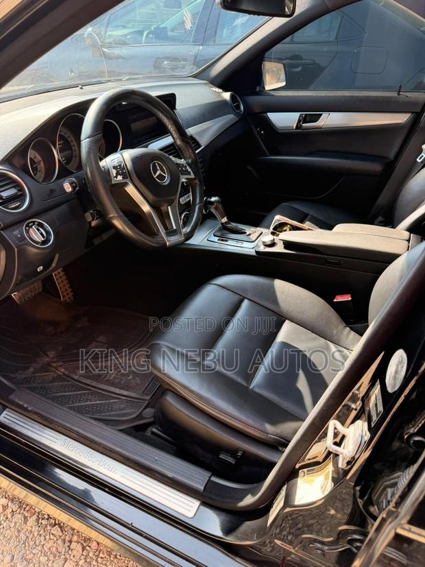 Mercedes-Benz C250 2014 Black