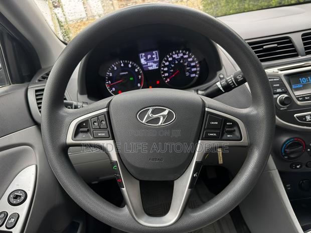 Hyundai Accent 2017 Gray