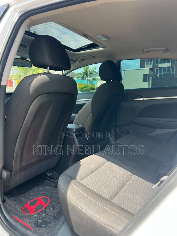 Hyundai Elantra Limited 2020 White
