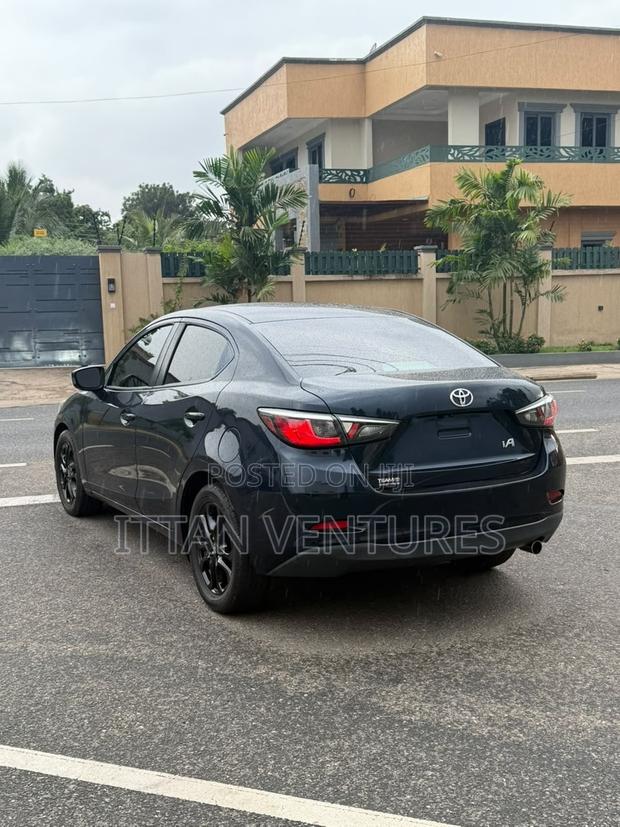 Toyota Yaris iA 1.5 FWD 2016
