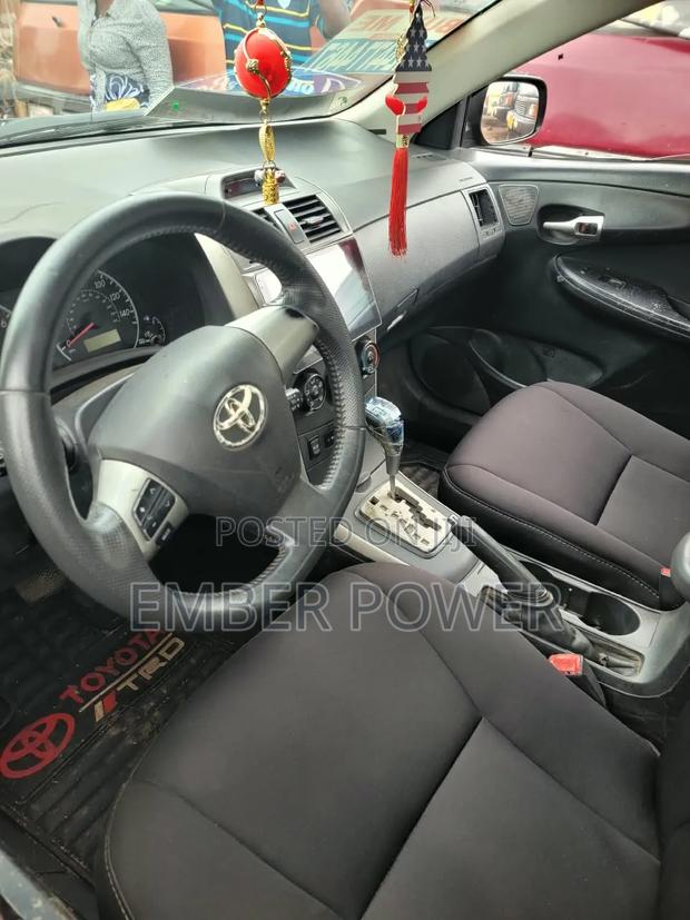 Toyota Corolla 2013 Black