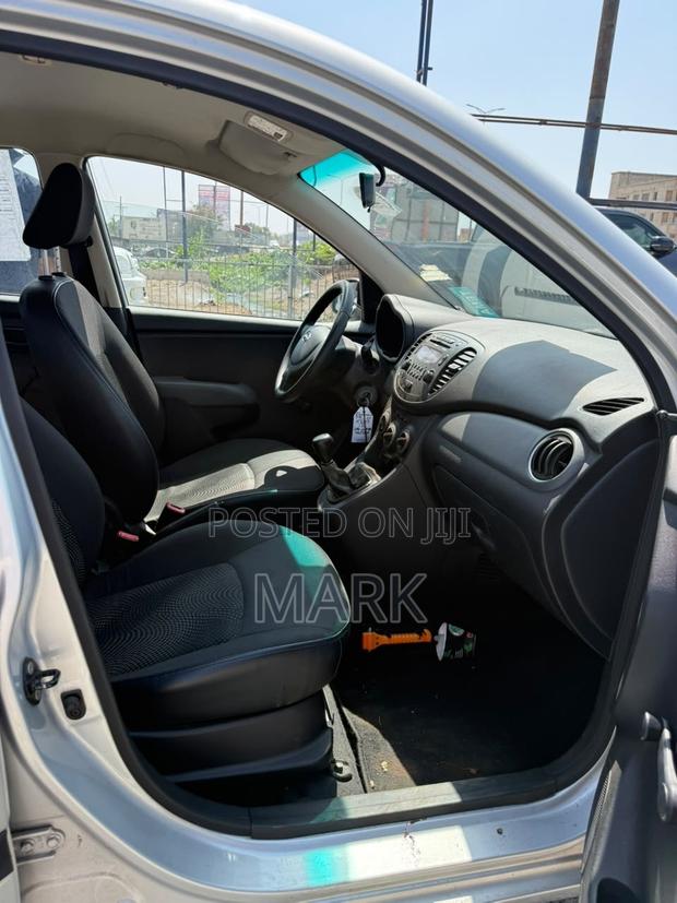 Hyundai I10 2012 Silver