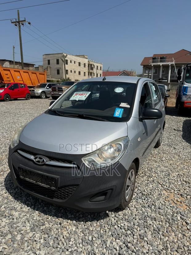 Hyundai I10 2012 Silver