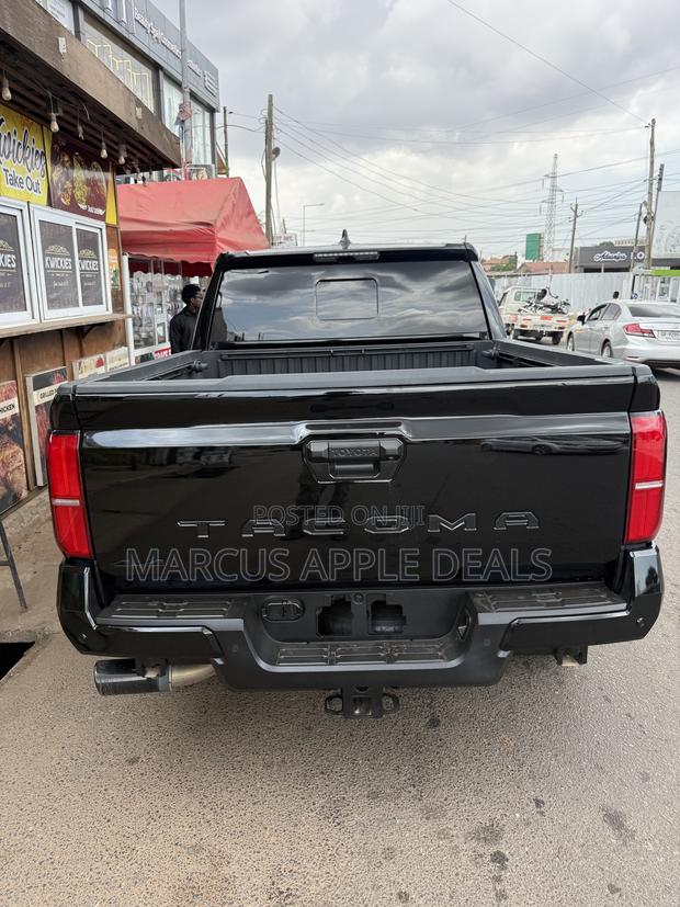 New Toyota Tacoma 2024 Black