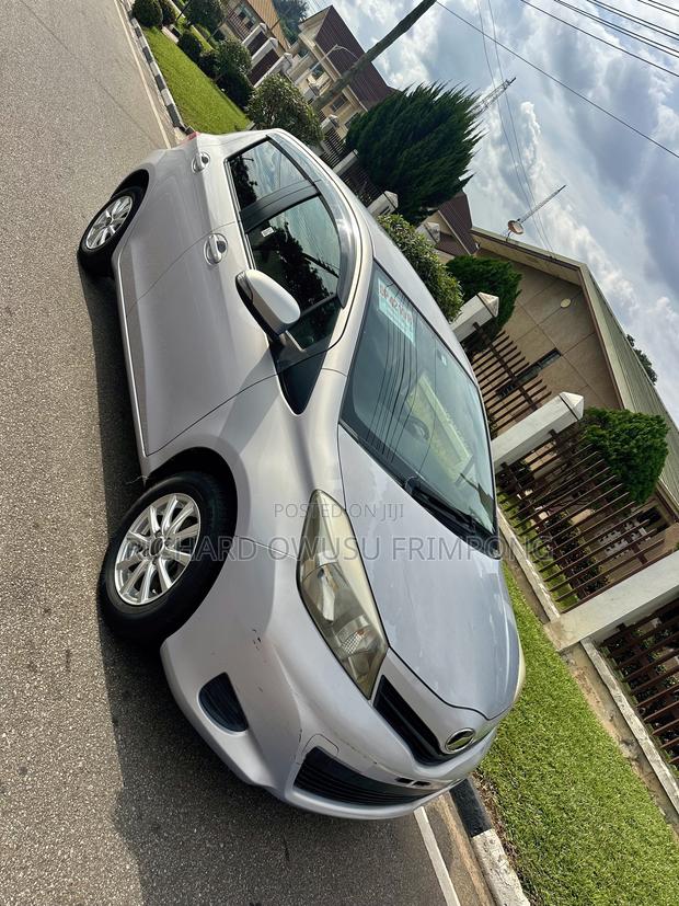 Toyota Vitz 1.3 AWD 5dr 2013