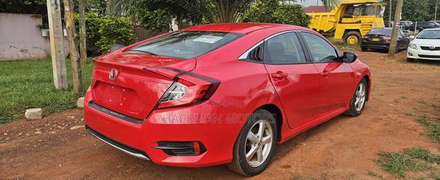 Honda Civic 2019 Red