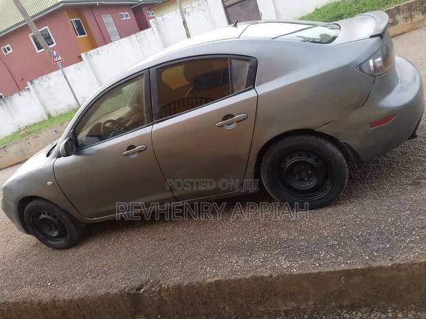 Mazda 3 2.0 i Sport Sedan Automatic 2010 Gray
