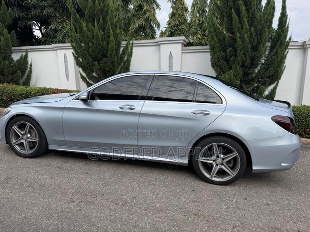Mercedes-Benz C300 2017 Silver