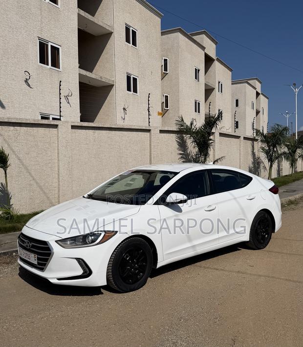 Hyundai Elantra SEL 2018 White